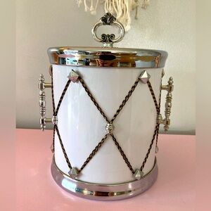 🦋2 For $50🦋 Ice Bucket With Handles